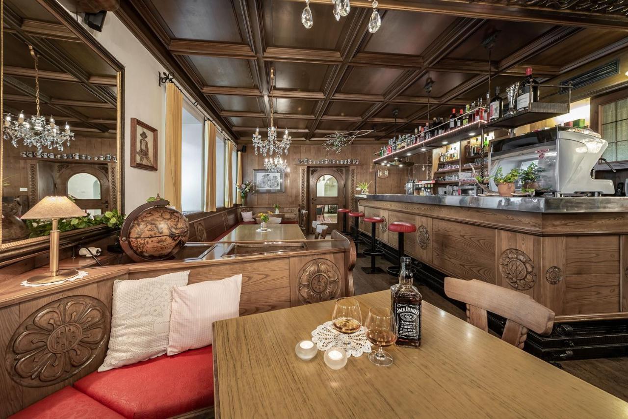 Hotel Weisse Lilie - B&B Rio di Pusteria Eksteriør billede