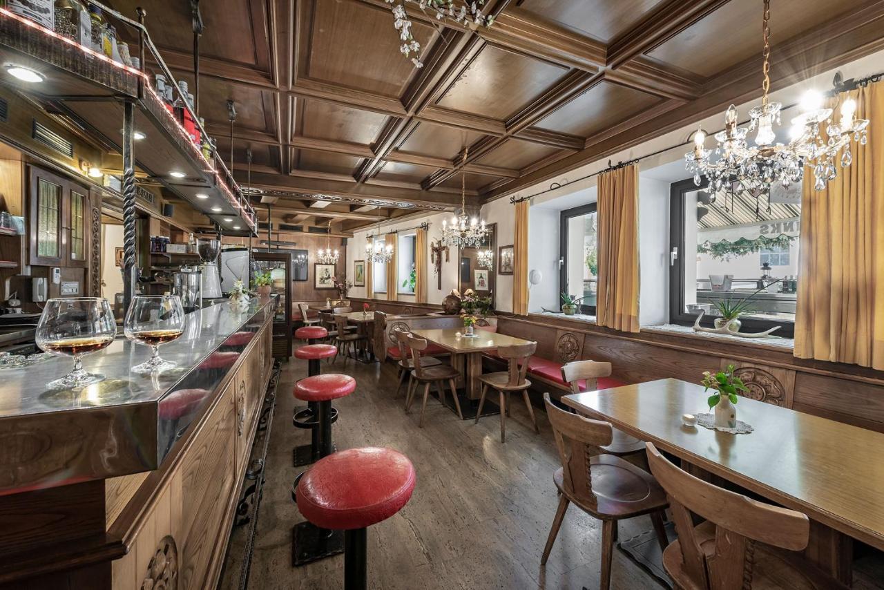 Hotel Weisse Lilie - B&B Rio di Pusteria Eksteriør billede