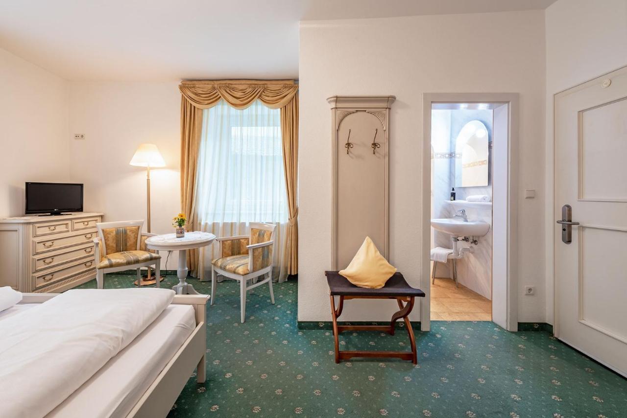 Hotel Weisse Lilie - B&B Rio di Pusteria Eksteriør billede