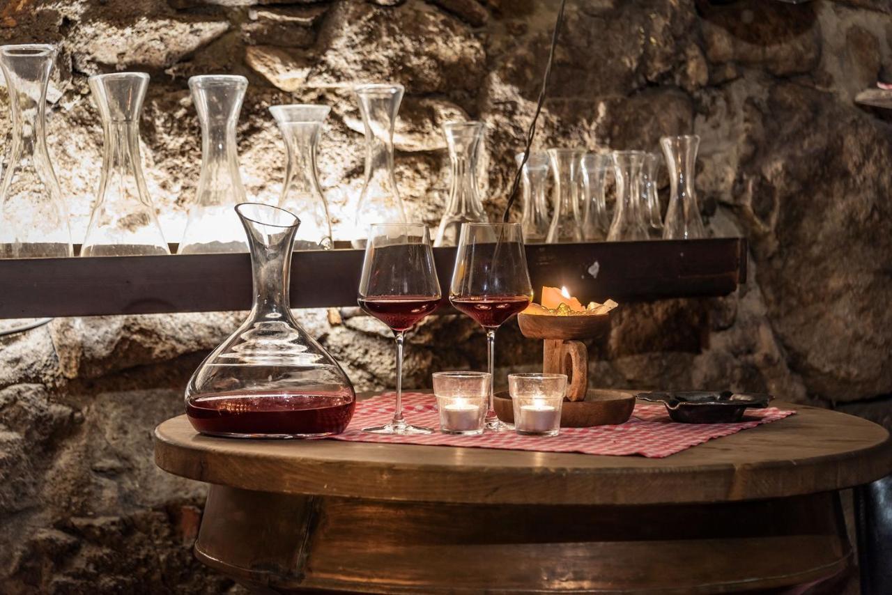 Hotel Weisse Lilie - B&B Rio di Pusteria Eksteriør billede