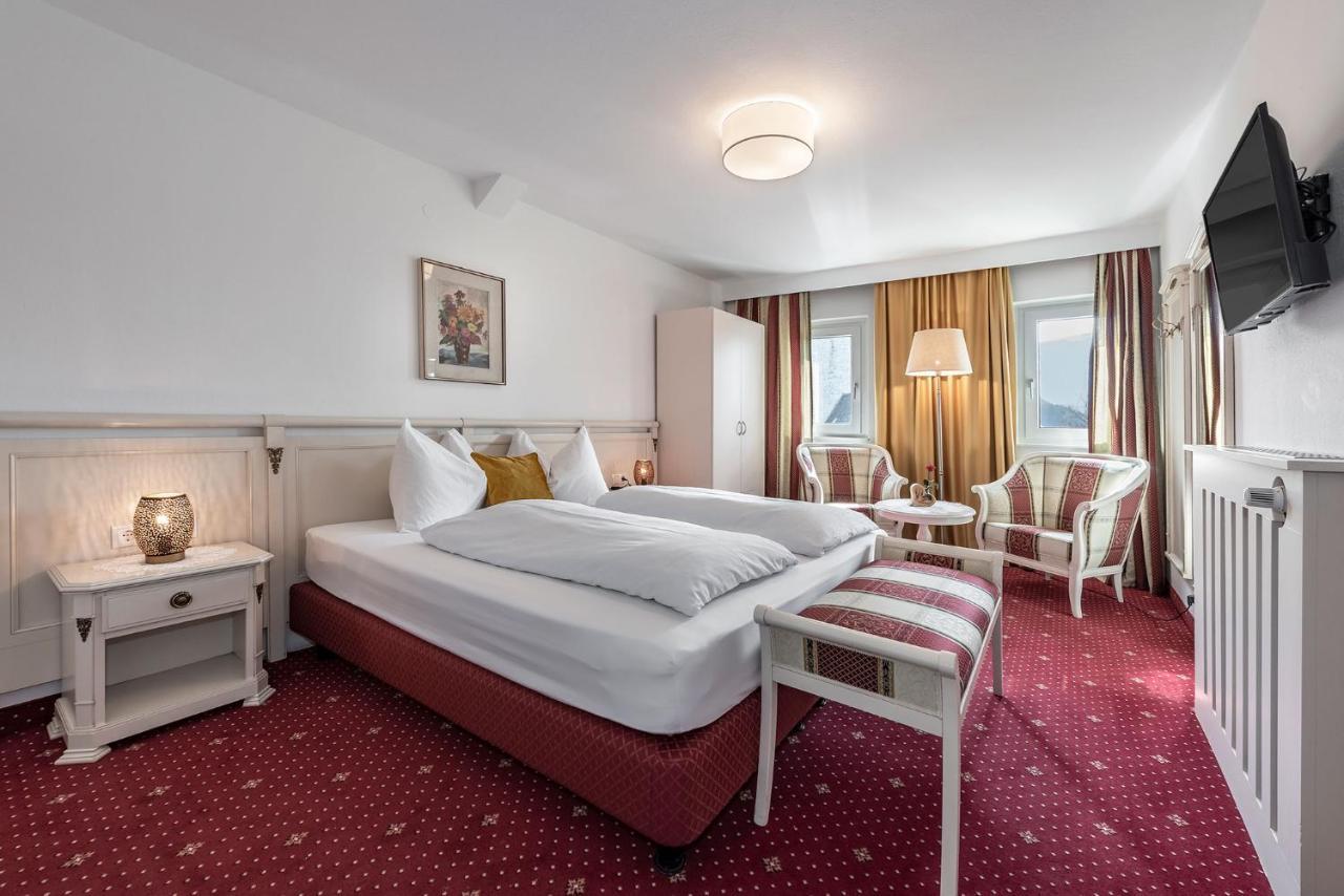 Hotel Weisse Lilie - B&B Rio di Pusteria Eksteriør billede