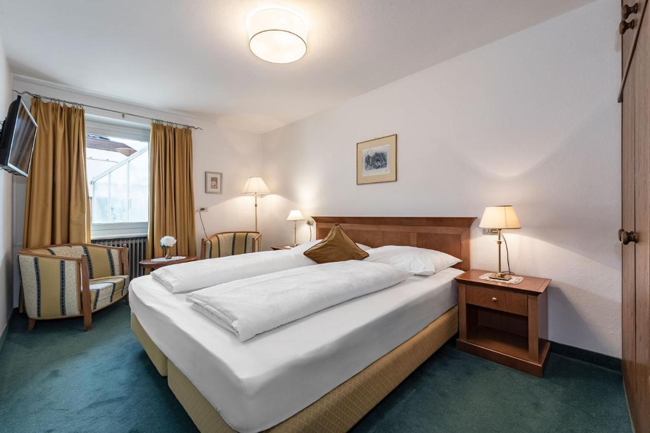 Hotel Weisse Lilie - B&B Rio di Pusteria Eksteriør billede