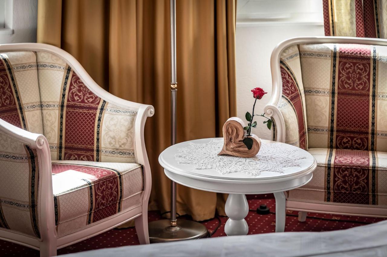 Hotel Weisse Lilie - B&B Rio di Pusteria Eksteriør billede